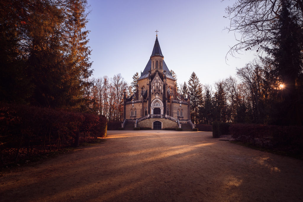 Třeboň se psem - Schwarzenberská hrobka - Greenmind.cz - Cestování se psem