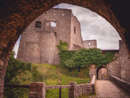 Hrad Hukvaldy – největší hradní zřícenina na Moravě