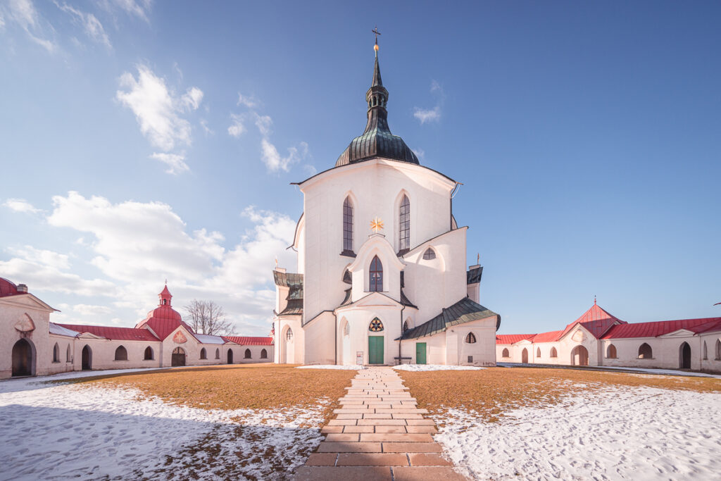 Poutní kostel sv. Jana Nepomuckého na Zelené hoře - Jihlava - Výlet se psem - Greenmind.cz - Cestování se psem